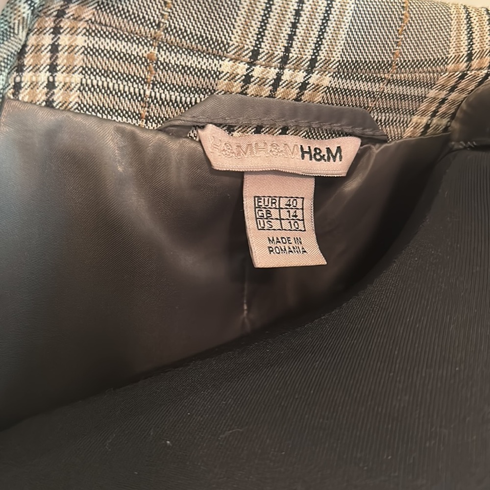 H&M | Vintage Neutral Brown Tan Plaid Blazer Large Lapel Button Down Coat - Picture 10 of 11